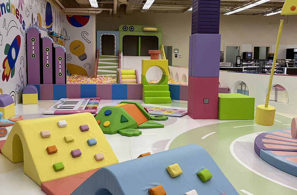 Wall and column soft padding protection for indoor playground safety renovation
 